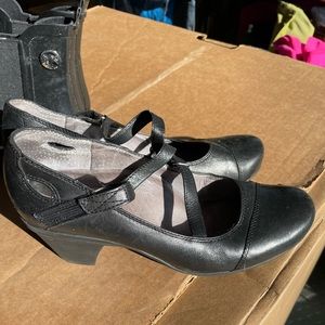 Abeo shoes lightly worn and in very nice condition.